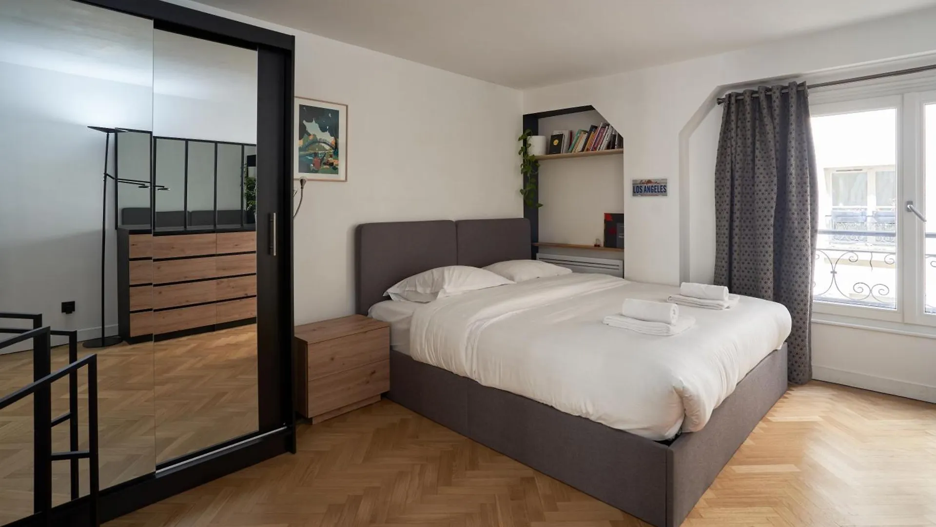 Le Marais - Modern Design Apartment Parijs